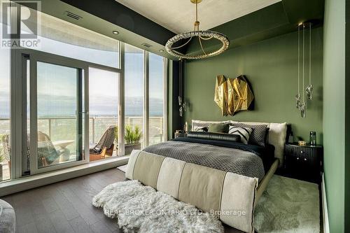 4401 - 805 Carling Avenue, Ottawa, ON - Indoor Photo Showing Bedroom