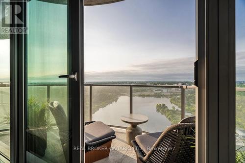 4401 - 805 Carling Avenue, Ottawa, ON -  With View