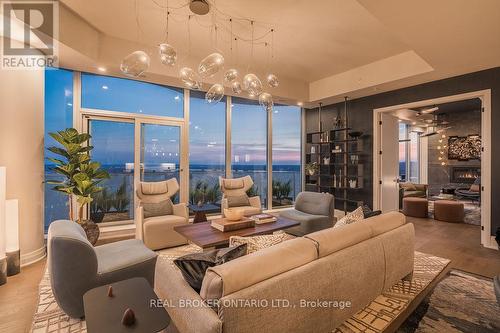 4401 - 805 Carling Avenue, Ottawa, ON - Indoor Photo Showing Living Room