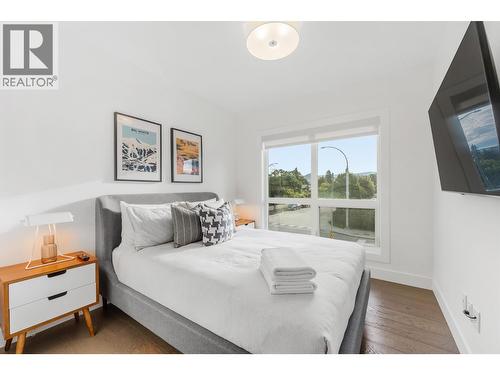 1308 Richter Street Unit# 107, Kelowna, BC - Indoor Photo Showing Bedroom