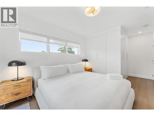 1308 Richter Street Unit# 107, Kelowna, BC - Indoor Photo Showing Bedroom