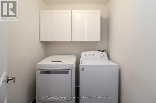 6 Durham Avenue, Barrie, ON - Indoor Photo Showing Laundry Room