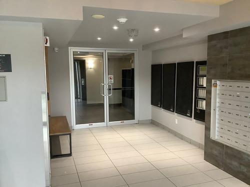 Hall - 508-639 Rue Robert-Élie, Laval (Laval-Des-Rapides), QC - Indoor Photo Showing Other Room