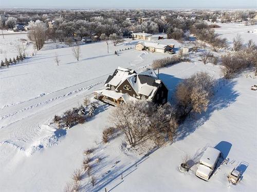 25125 River Rd, Lorette, MB 