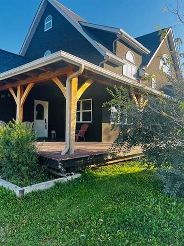 25125 River Rd, Lorette, MB 