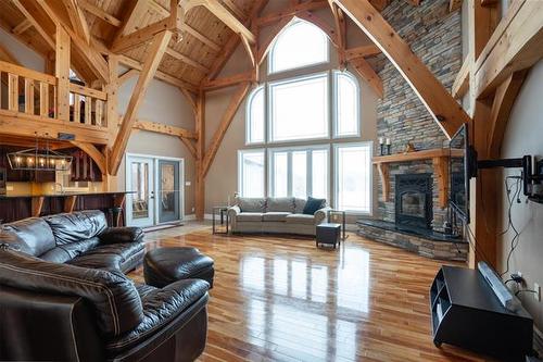 25125 River Rd, Lorette, MB 