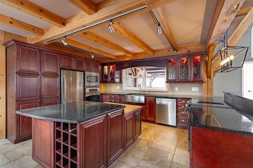 25125 River Rd, Lorette, MB 