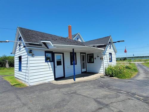 486 335 Highway, West Pubnico, NS 