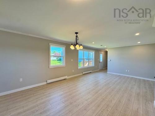 4 Davis Drive, South Uniacke, NS 