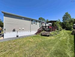 31 Thomson Drive  Bridgewater, NS B4V 4E1
