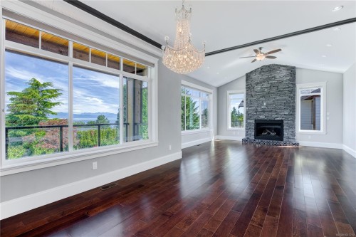 6283 Icarus Dr, Nanaimo, BC 