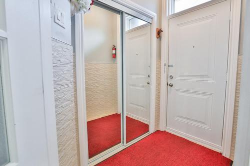 Hall - 171 Rue Khalil-Gibran, Montréal (Saint-Laurent), QC 