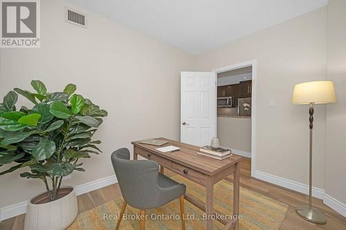 406 - 415 Locust Street, Burlington (Brant), ON - Indoor Photo Showing Office
