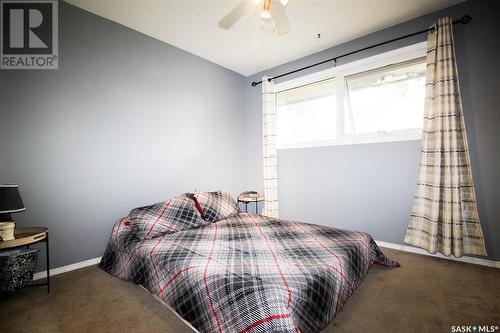 724 4Th Street E, Shaunavon, SK - Indoor Photo Showing Bedroom