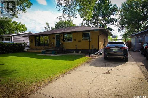 724 4Th Street E, Shaunavon, SK - Outdoor