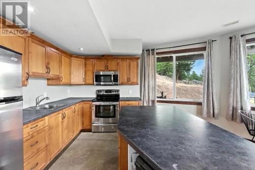4377 Shuswap Road, Kamloops, BC - Indoor Photo Showing Kitchen