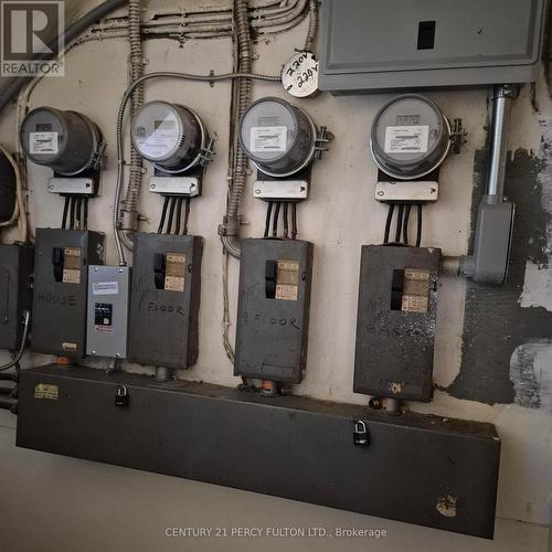 559A Birchmount Road, Toronto, ON - 