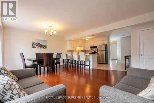 31 1/2 Thorold Road, Welland, ON - Indoor Photo Showing Living Room