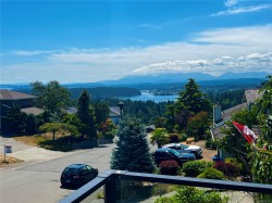 3702 Glen Oaks Dr  Nanaimo, BC V9V 1N9