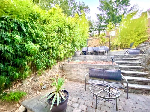 3702 Glen Oaks Dr, Nanaimo, BC 