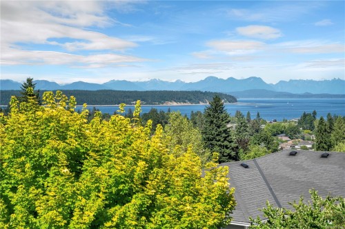 2661 Sunderland Rd, Campbell River, BC 