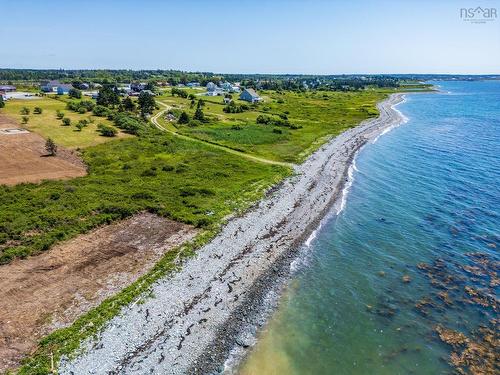 9613 Highway 1, Saulnierville, NS 