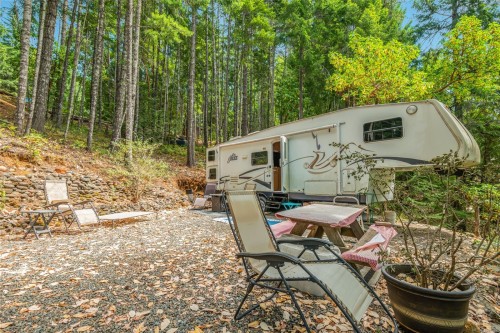 3696 Horne Lake Caves Rd, Qualicum Beach, BC 