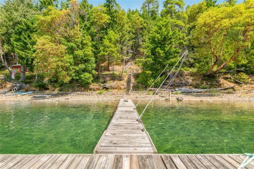 3696 Horne Lake Caves Rd, Qualicum Beach, BC 