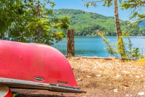 3696 Horne Lake Caves Rd, Qualicum Beach, BC 