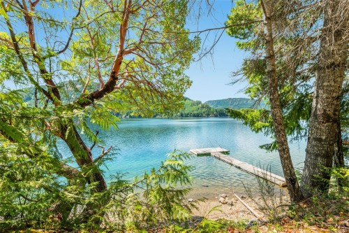 3696 Horne Lake Caves Rd, Qualicum Beach, BC 