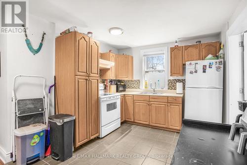 48 Louisa Street, Ottawa, ON - Indoor Photo Showing Kitchen