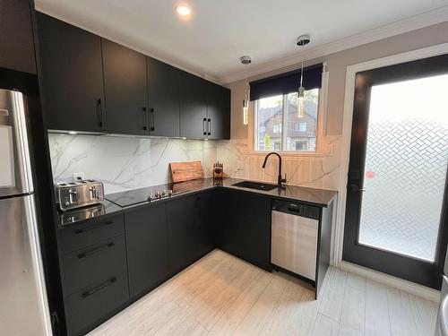 Cuisine - 6-75 51E Avenue, Bois-Des-Filion, QC - Indoor Photo Showing Kitchen