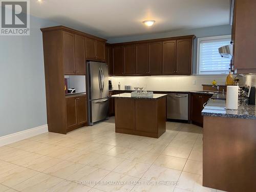 Breakfast Area - 8 Wolford Court, Georgina, ON - Indoor Photo Showing Kitchen