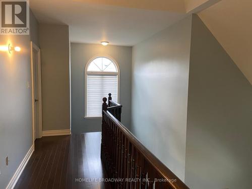 Second Floor Hallway - 8 Wolford Court, Georgina, ON - Indoor Photo Showing Other Room