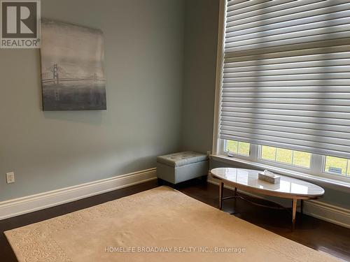 Ground Floor with High Ceiling - 8 Wolford Court, Georgina, ON - Indoor