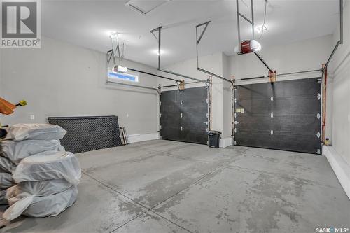 400 Prairie View Drive, Dundurn, SK - Indoor Photo Showing Garage