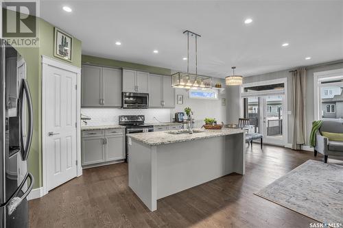 400 Prairie View Drive, Dundurn, SK - Indoor Photo Showing Kitchen With Upgraded Kitchen