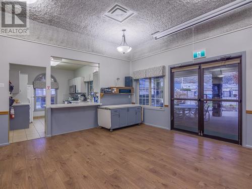 Club House - 3333 South Main Street Unit# 138, Penticton, BC - Indoor Photo Showing Kitchen