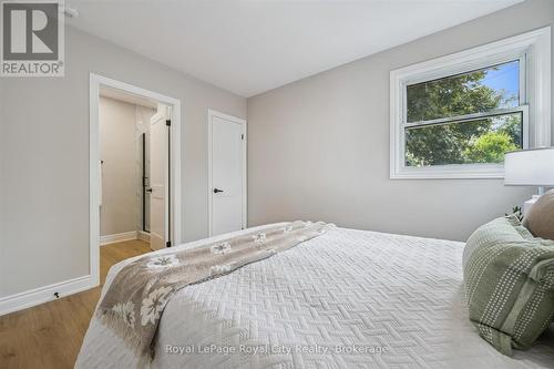 56 Dover Street, Waterloo, ON - Indoor Photo Showing Bedroom
