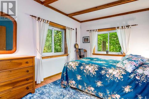 838151 4Th Line E, Mulmur, ON - Indoor Photo Showing Bedroom