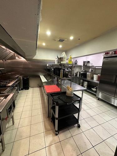 Cuisine - 115-6900 Boul. Décarie, Côte-Saint-Luc, QC 