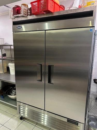 Cuisine - 115-6900 Boul. Décarie, Côte-Saint-Luc, QC 