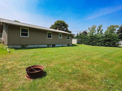 118 Maple Avenue, Charlottetown, PE 