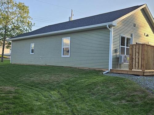 27 Perry Crescent, Stewiacke, NS 