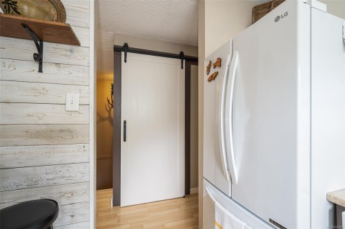 561 Macmillan Dr, Sayward, BC 