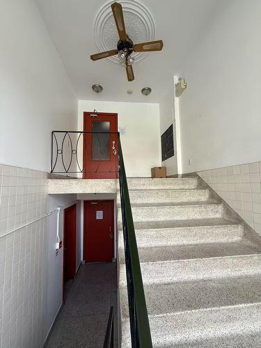 Staircase - 6050 27E Avenue, Montréal (Rosemont/La Petite-Patrie), QC - Indoor Photo Showing Other Room
