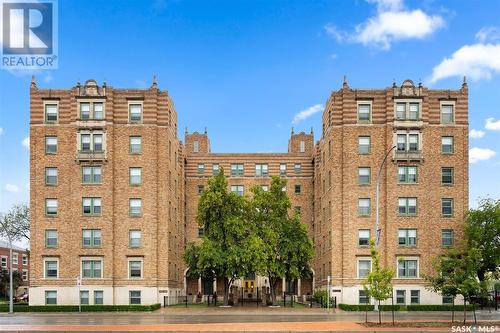 203 2305 Victoria AVENUE  Regina, SK S4P 0S7