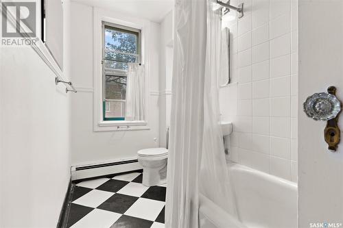 203 2305 Victoria Avenue, Regina, SK - Indoor Photo Showing Bathroom