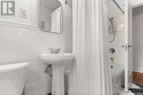 203 2305 Victoria Avenue, Regina, SK - Indoor Photo Showing Bathroom