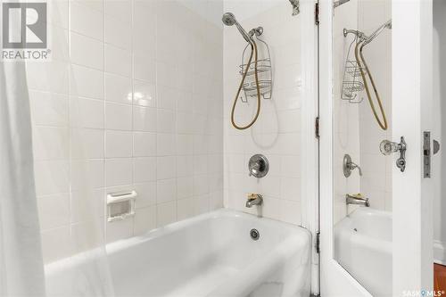 203 2305 Victoria Avenue, Regina, SK - Indoor Photo Showing Bathroom